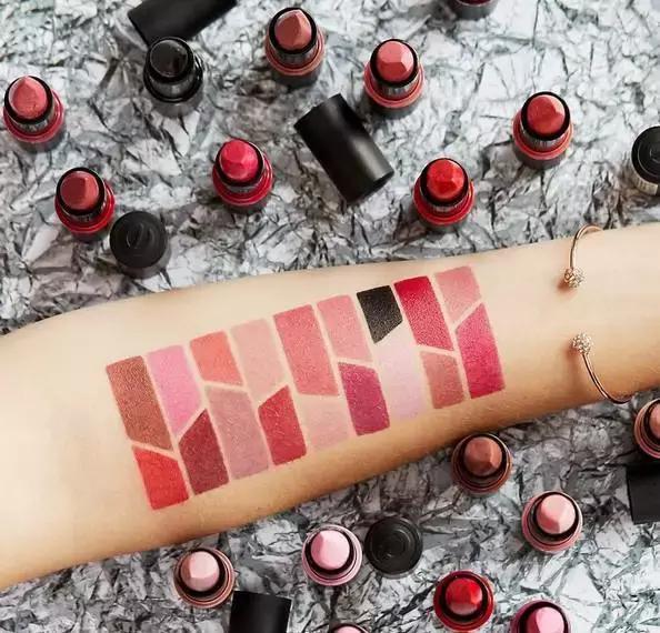 这些平价彩妆可以用一辈子,有哪些惊艳到你的小众彩妆单品