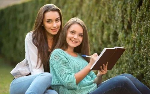 励志英语学会爱自己句子,英语美文摘抄爱自己