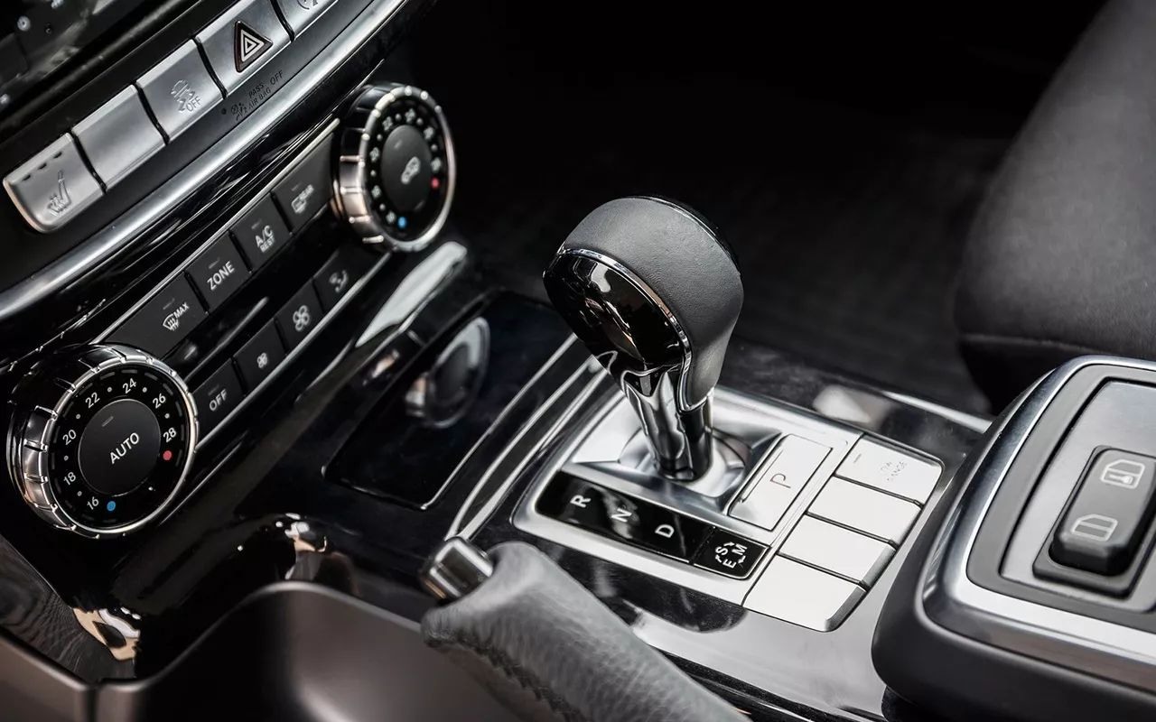 奔驰g350dprofessional,奔驰大g350d硬派越野