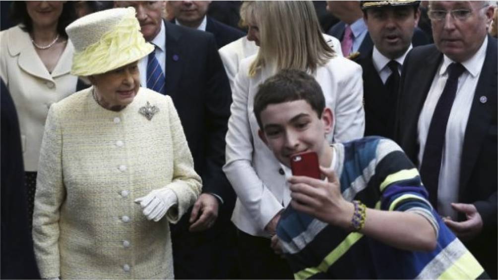 你新浪微盘里的东西拷出来了吗?再不备份就没了!|社媒一周大事记(4.18-4.25)