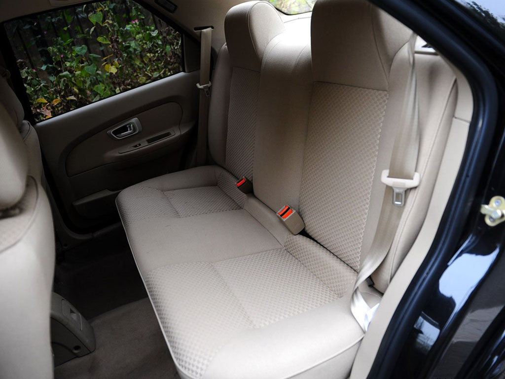 爱丽舍皮实耐用省油吗,全新爱丽舍瞬时油耗