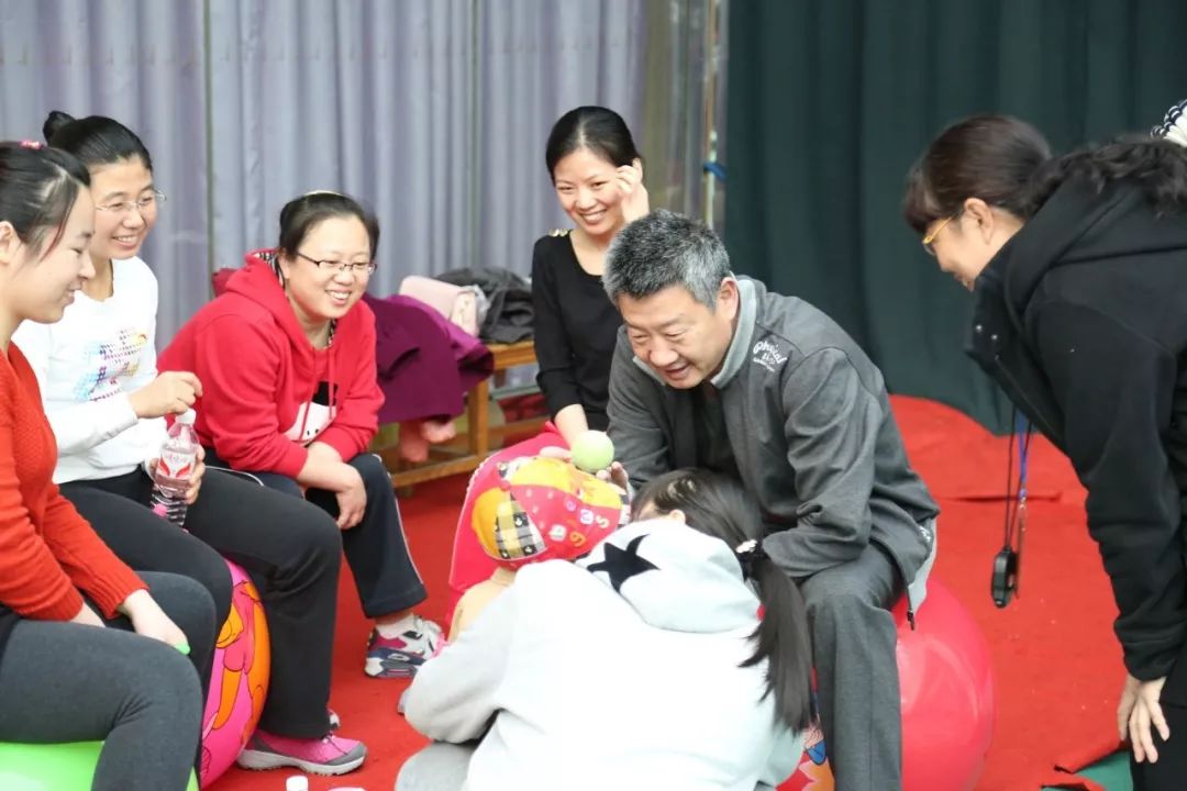 倾我华年守护新生——潍坊市妇幼保健院张成元获全国“感动患者人物”殊荣