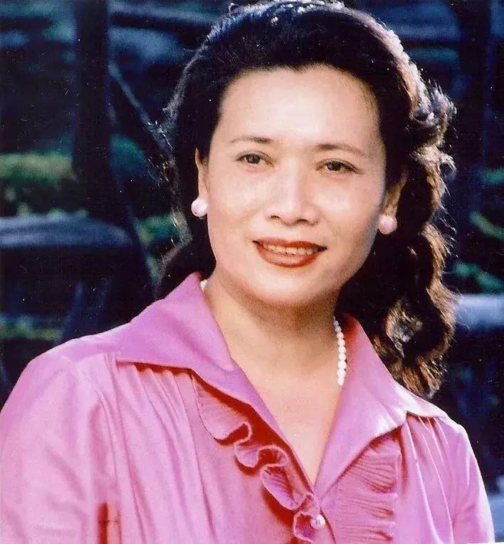 他是罗大佑的偶像，是一代“歌仙”，旧上海一轮三十年前的月亮