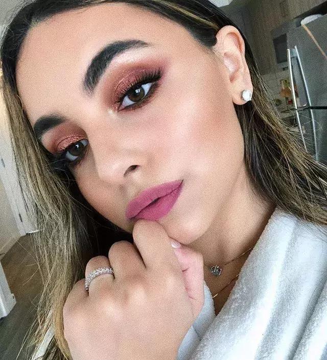 小众彩妆哪个最好用又便宜又好看 (小众彩妆哪个牌子最好用又实惠)