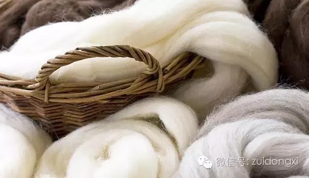 穿那么多件衣服，不如戴一条围巾