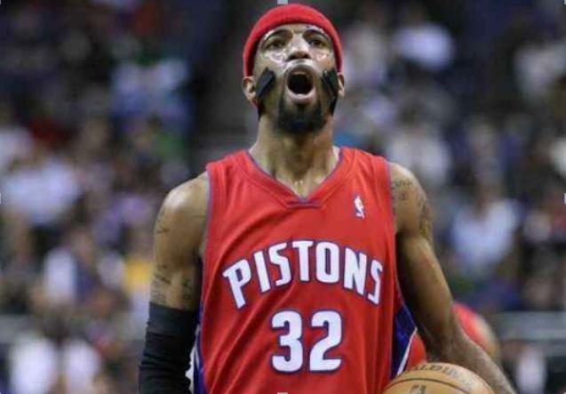 nba球员罚球姿势纳什,纳什罚球准备动作被打断