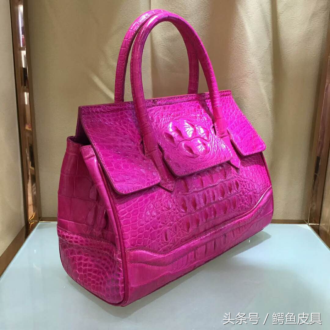 红色过年包包怎么选,今年最火的过新年包包