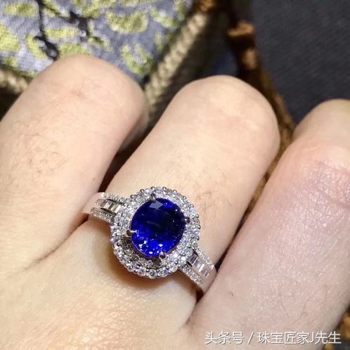 给丈母娘送礼物什么比较适合,过年丈母娘送礼送什么实惠又大方