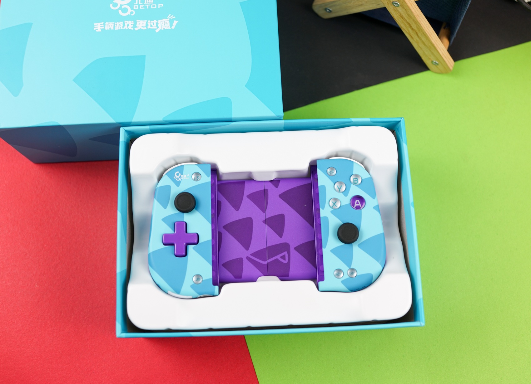 北通w1手柄怎么连接苹果手机,北通w1游戏手柄测评