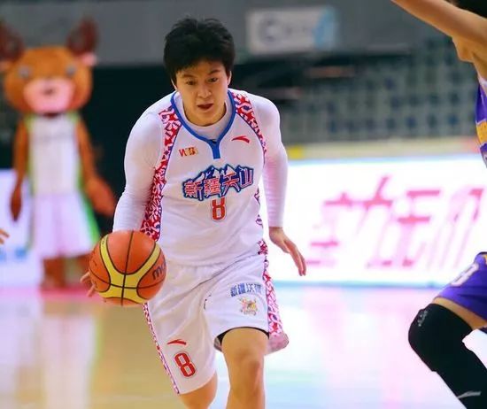 这位北大研究生无限接近女篮国家队*疆新**球迷认为她最美