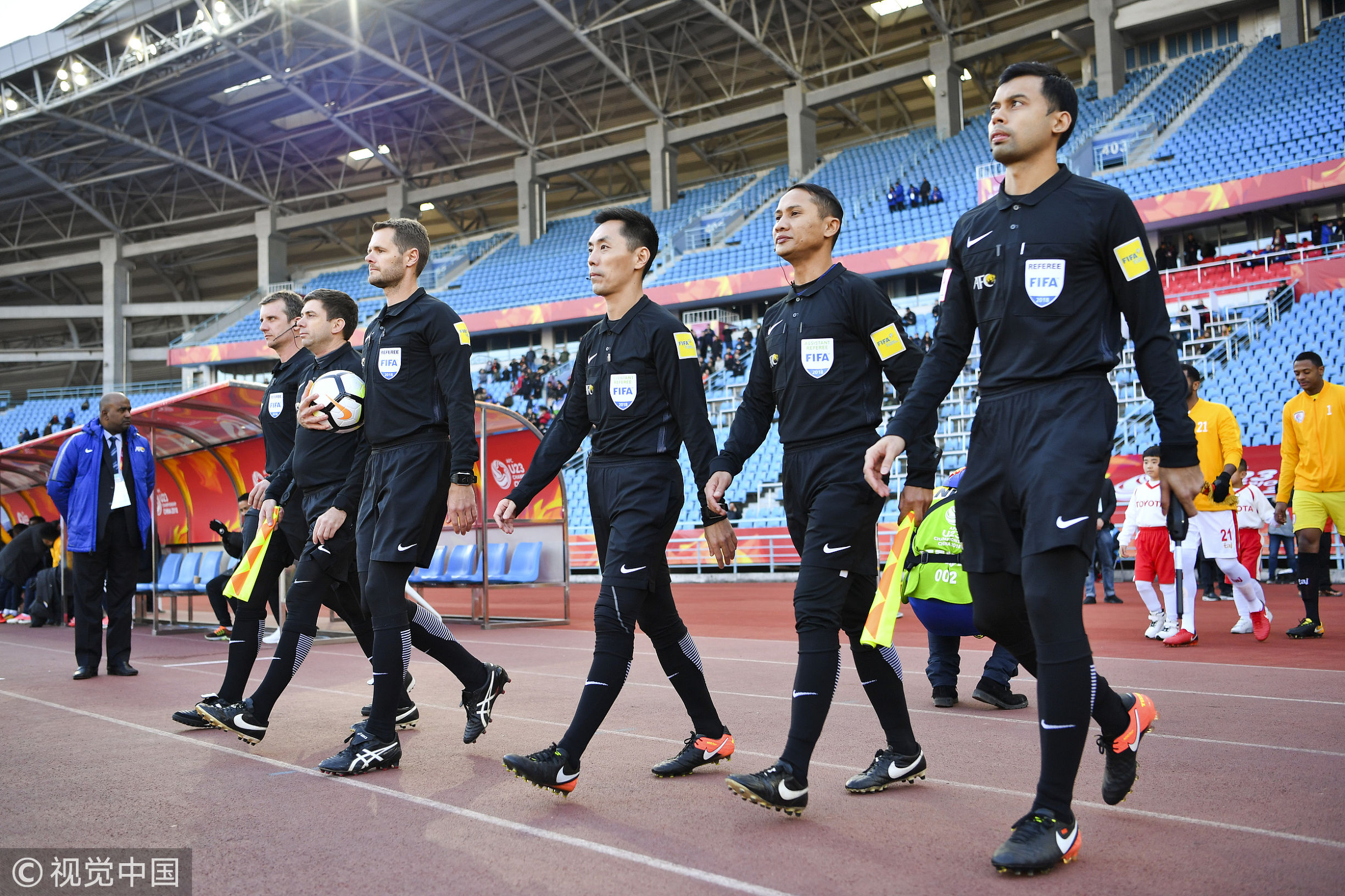 孙指说球第14期：细说足球裁判员的相关规定