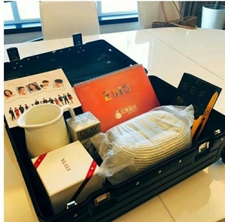 鎷滄墭浜嗗啺绠辫桨瓒村璧典附棰栨按鏉寘,璧典附棰栧悆楗嫓鎵樹簡鍐扮杞拌洞