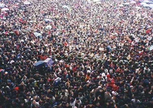 日租功能上线，不用再抢票，直接开宝马回家过春节！