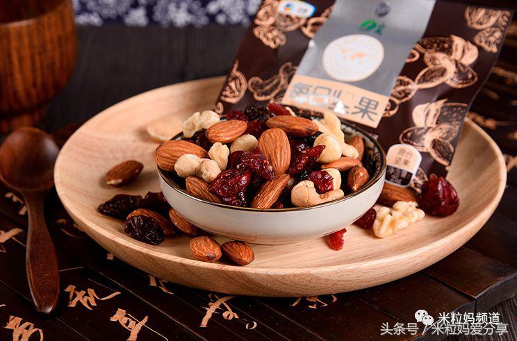 年货礼盒购物车,年货售卖车