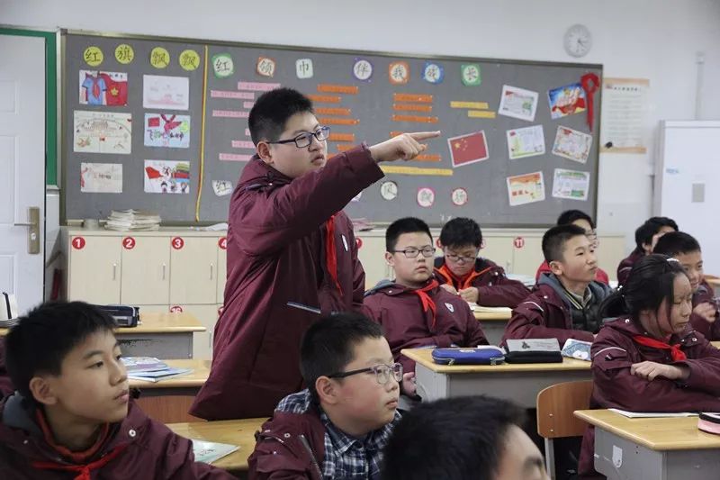 南京这所中学500元建校，出了2位世界冠军，最擅长的却是买买