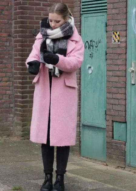 好看版型好的大衣搭配什么裤子,好看大衣加棉