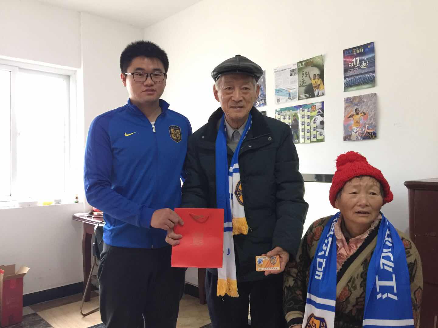 裴老,新赛季我们继续一起征战大江南北!