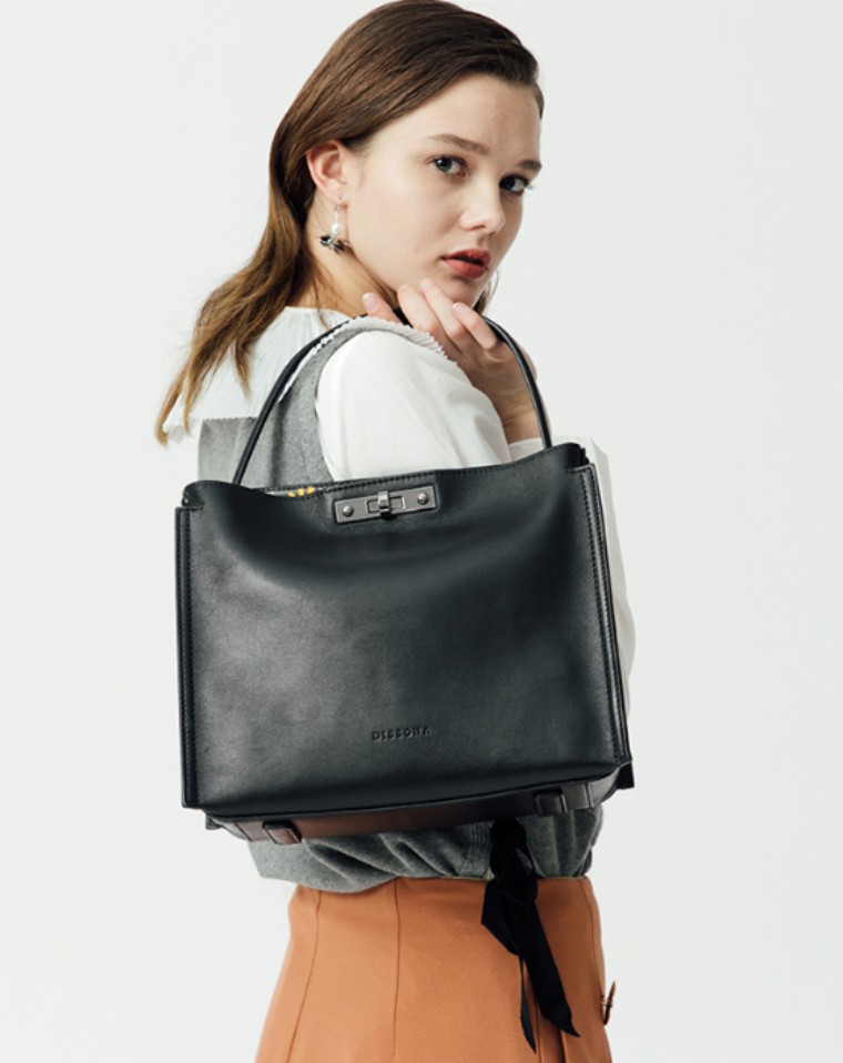 第一次拜年穿什么衣服合适,去别人家拜年该穿什么衣服