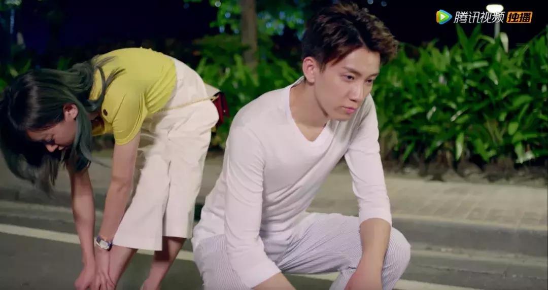 灰姑娘的故事说100年不厌,还不是心里怀揣一个李泽言么