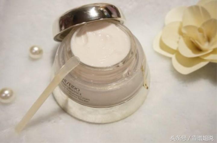 皮肤比较薄敏感秋冬面霜推荐,适合秋冬混油皮肤的面霜