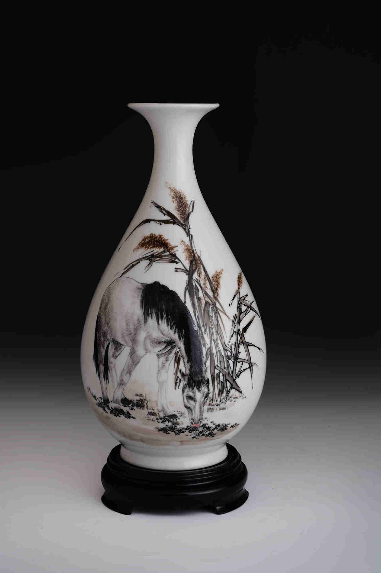 五彩纹龙凤瓷瓶,景德镇十二生肖瓷瓶