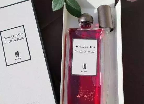 你身上有她的香水味,你身上有他的香水味完整版