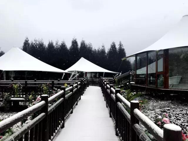 成都泡温泉一日游最佳景点,成都周边100元泡温泉包吃住