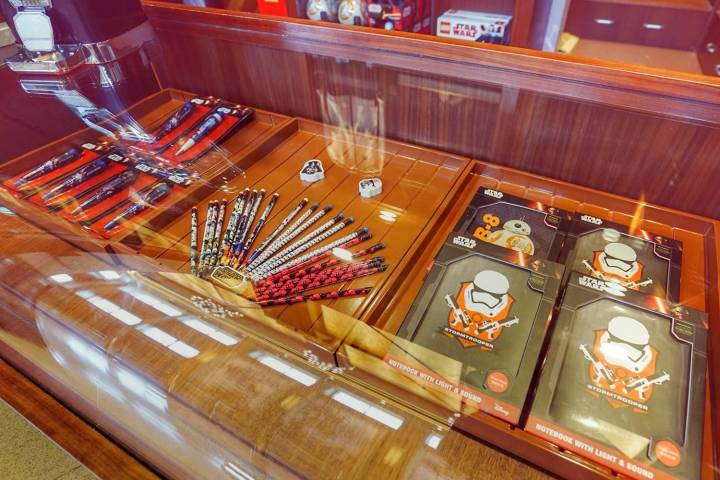 迪士尼小镇夜景要门票不,迪士尼小镇一天攻略