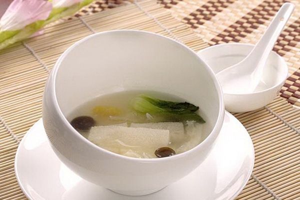 又是一年中最好的进补时节,竹荪最滋补吃法