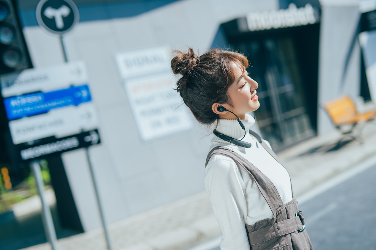 boseqc30降噪耳机开不了机,boseqc30坏了值得修吗