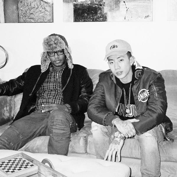 权志龙巴黎陈冠希,权志龙与朋友私下聚餐