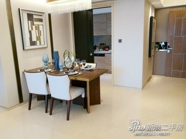 深圳龙华售五房二厅三卫大平房,深圳龙华最新二手房三百万元左右