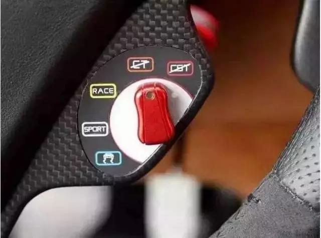 拉法撞了,拉法撞车第一视角