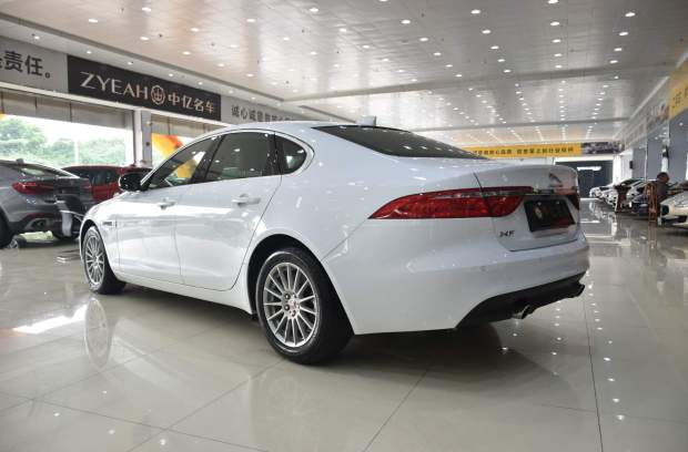 16款捷豹xfl2.0t奢华版,捷豹xf2016款2.0t风华版