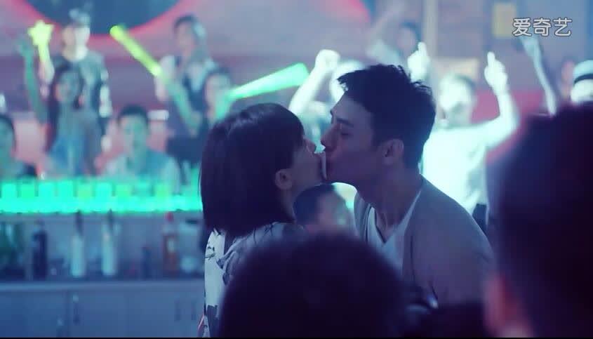 曲筱绡怎么知道关雎尔暗恋赵医生,曲筱绡拿捏赵医生