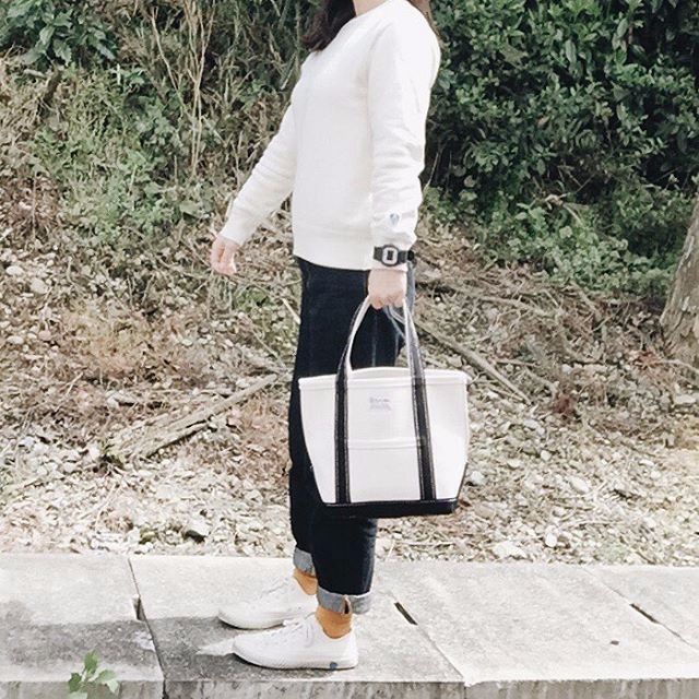 超好看超百搭的小白鞋,十大轻奢小白鞋