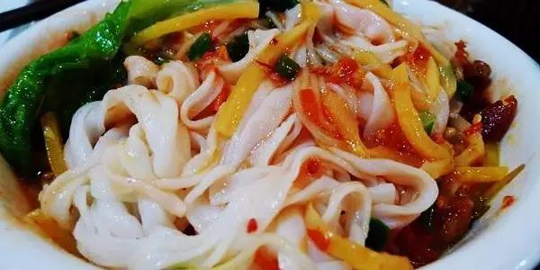 南宁旅游详细攻略,南宁旅游攻略有海吗