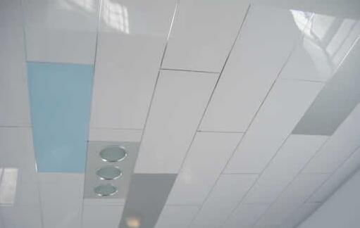 pvc扣板吊顶多少钱一平米连工带料,pvc扣板吊顶简介