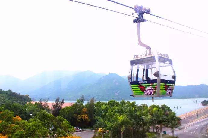 妈妈咪咪嘉年华的欢乐体验和香港郊区的生态怡然之旅