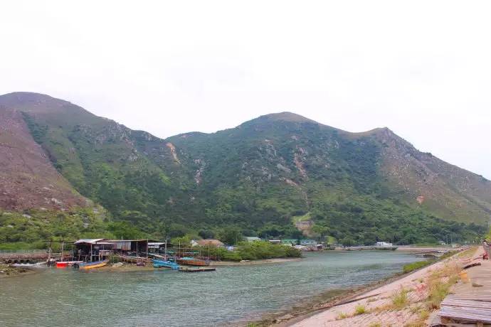 妈妈咪咪嘉年华的欢乐体验和香港郊区的生态怡然之旅