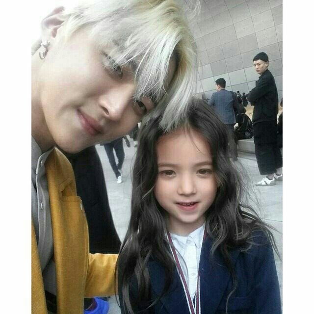 louie闊╁浗娣疯,louietucker鑻遍煩娣疯鐓х墖