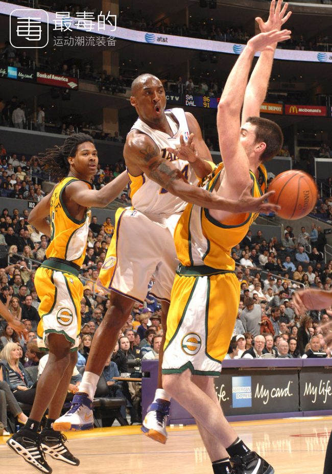 科比生涯球衣回顾,科比生涯最后一战球鞋