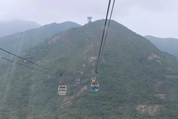 妈妈咪咪嘉年华的欢乐体验和香港郊区的生态怡然之旅