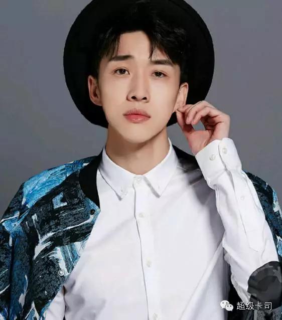 苏幻俊丨最帅门将“陈一之”，给你最热血的旋风青春