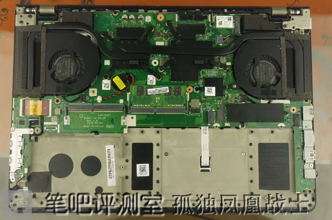 聊一款拥有两块屏幕的顶级游戏本,聊一款熟悉又陌生的游戏本