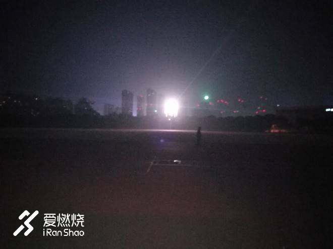 跑步小白入门碳板跑鞋,跑步菜鸟装备