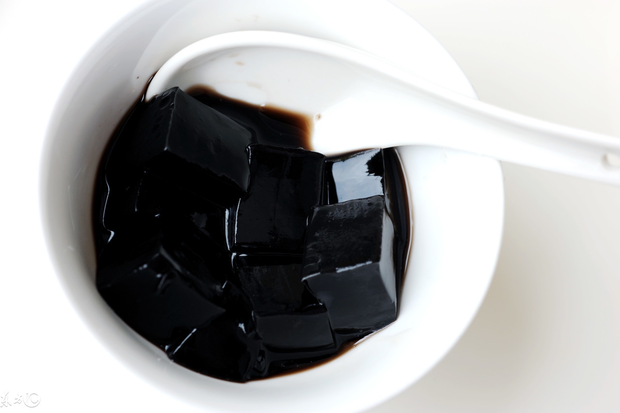 糖尿病能吃龟苓膏血糖会高吗,糖尿病人能吃龟鹿膏吗