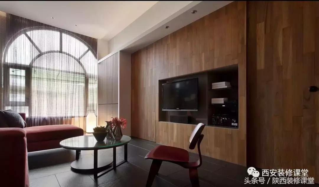 电视墙有门怎么处理,电视墙有门怎么办好