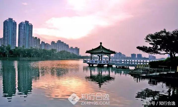 高雄半马，五一跑马度假二合一，报名跑鞋，T恤，腰包送送送！