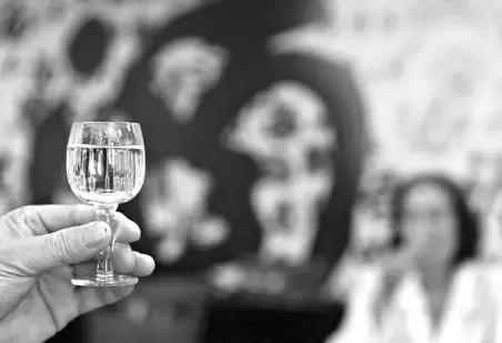 本周白酒最新预测,酒实时热点